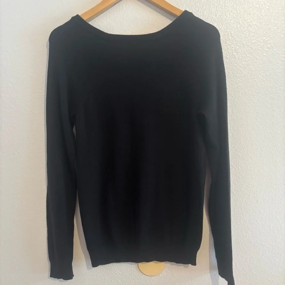 Disney Maleficent Black Sweater Size Medium / Villains Graphic Pullover